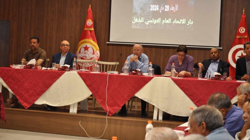الهيئة الإدارية لاتحاد الشغل تطالب بضرورة الحوار الاجتماعي